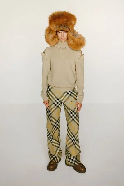 Look 32